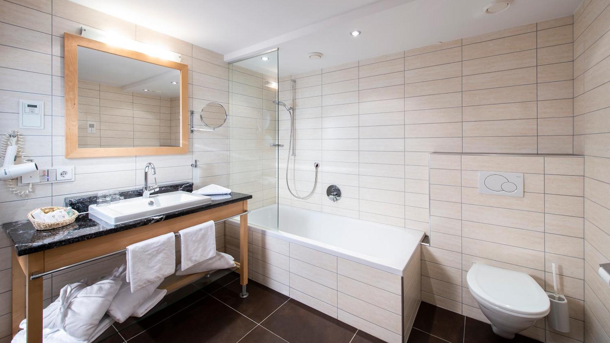 Hotel Alpvita Piz Tasna 4*